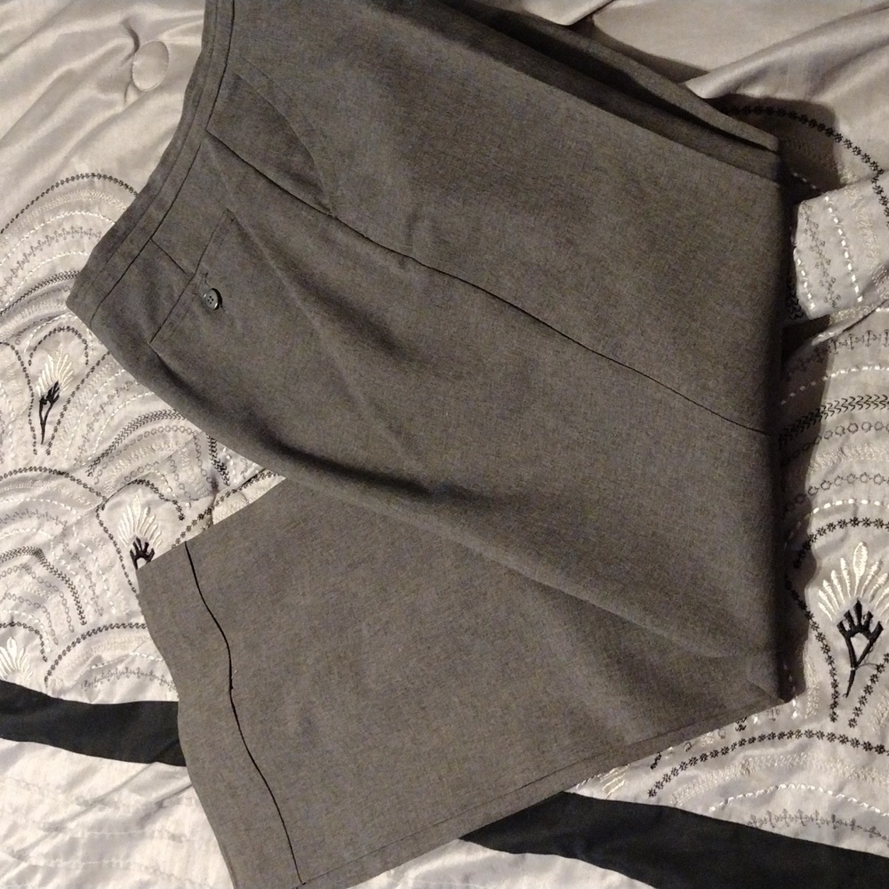 New York & Co women's dress pants. Size 6 average